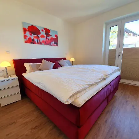 Apartment Kapitaenshaus 3 *